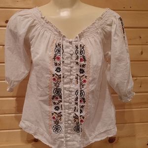 Solitaire semi-sheer top embroidered details small